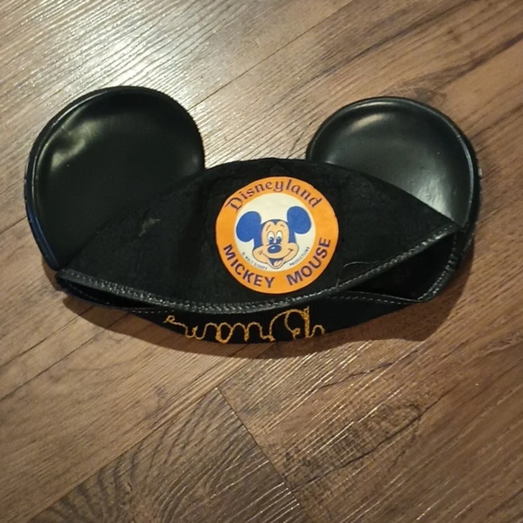 Disneyland Parks Vintage Mickey Mouse Ears Embroidered Collectors Item A39 main image 9